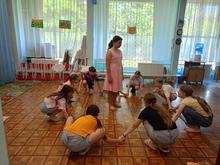  Утро сегодня на летней площадке дневного пребывания МБОУ ДО ЦРТДЮ по адресу: ул. Стахановская, 16, началось с праздничного "каравая" и поздравлений с Днем Рождения!